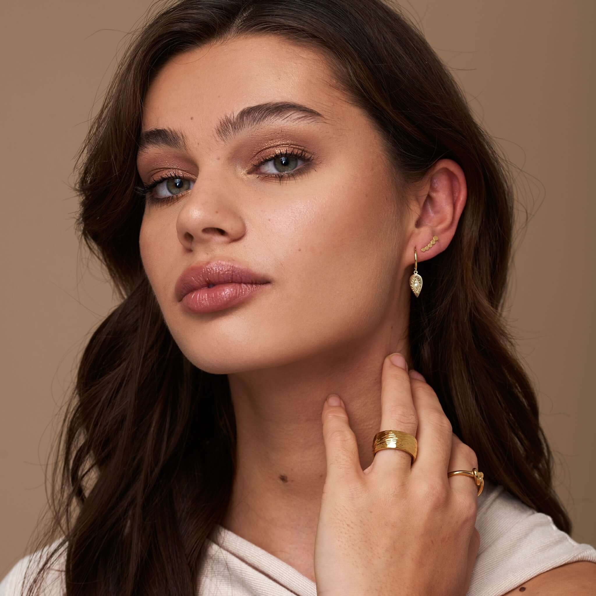 Wat is een helix piercing? Ontdek alles over helix piercings